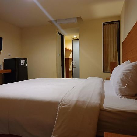 Kuta Living By Kamara Hotel Ngoại thất bức ảnh