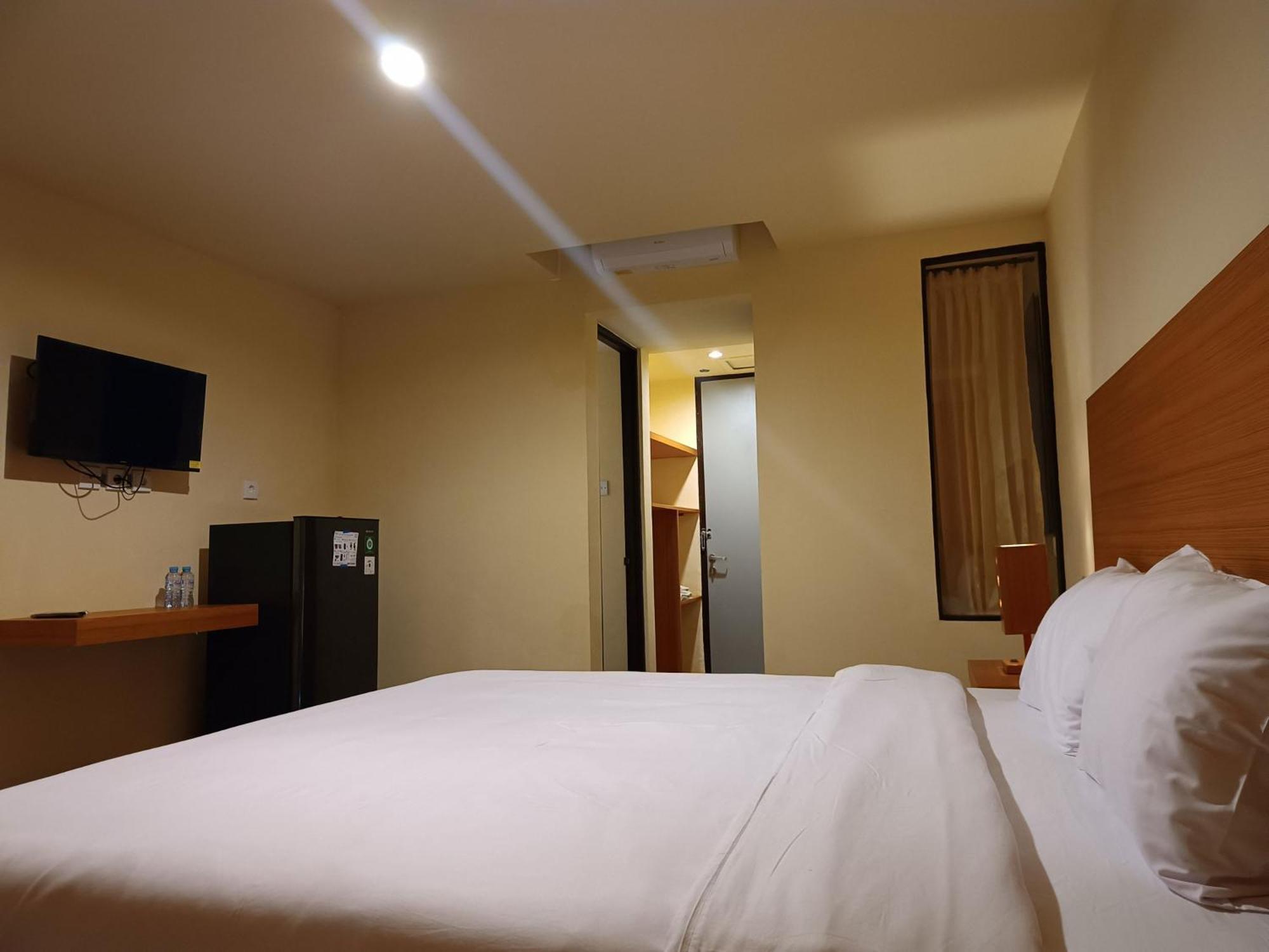 Kuta Living By Kamara Hotel Ngoại thất bức ảnh