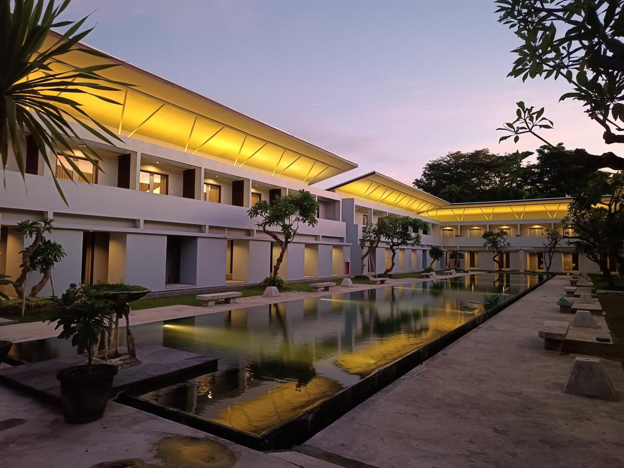 Kuta Living By Kamara Hotel Ngoại thất bức ảnh